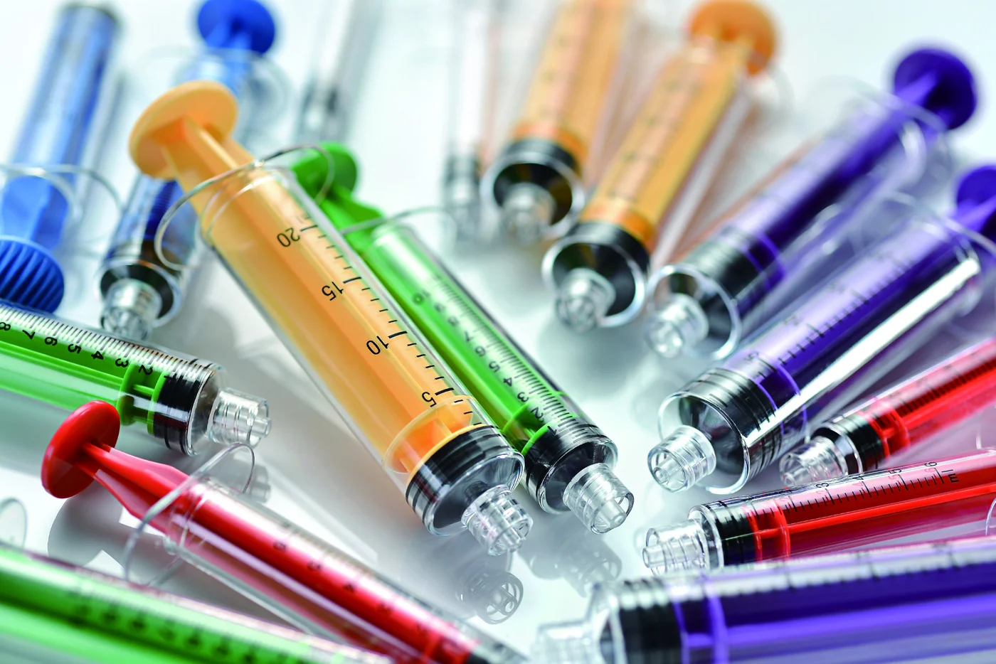Jeringas de Pistón de Color — 3 a 20 ml, 6 Colores — Colour-Piston Syringes — 3 to 20 ml, 6 Colours SKU XY-CPS