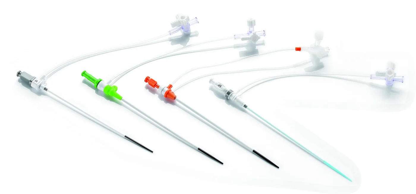 Set Introductor Femoral — 4 a 10 F, Tres Construcciones — Femoral Introducer Set — 4 to 10 F, Three Builds SKU XY-FIS