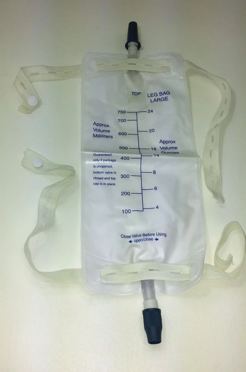 Bolsa Urinaria de Pierna Desechable — 750 ml y 1000 ml — miniatura 3